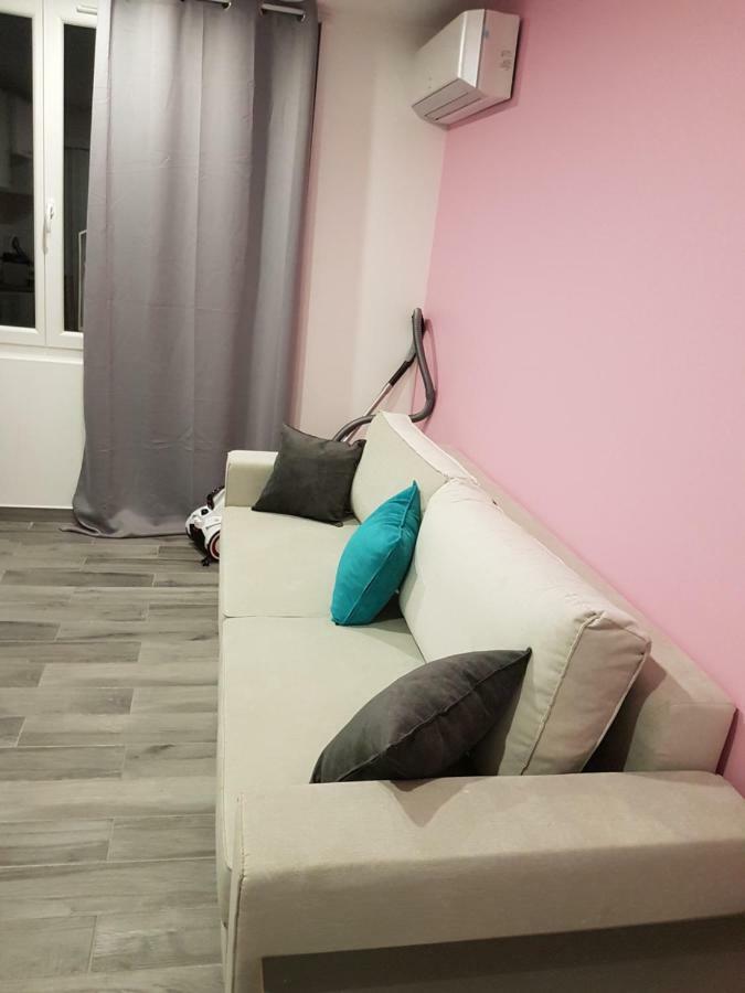 Ferienwohnung Gare Saint-Roch T1 & T2 Montpellier Exterior foto